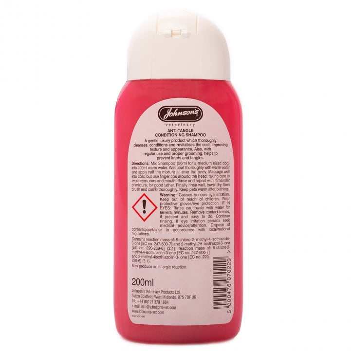 200ml Johnsons Anti-Tangle Conditioning Dog Shampoo bottle for preventing tangles and conditioning dog coat