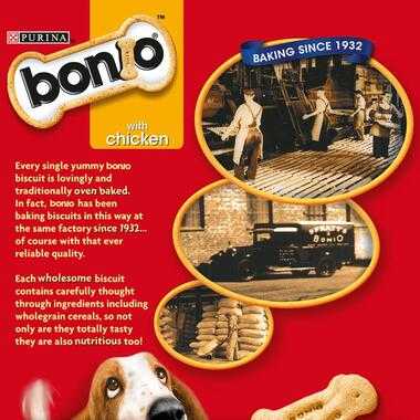 Bonio Chicken Dog Biscuits 650g box packaging with historical images and dog vision.
