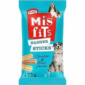 Misfits Nasher Sticks Medium Breed Adult Dog Treats with Chicken and Beef 175g packaging.