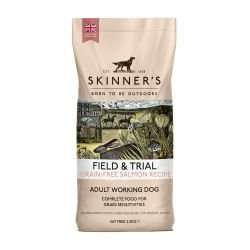 Skinners Field & Trial Salmon Recipe dog food bag with grain-free label and salmon image.